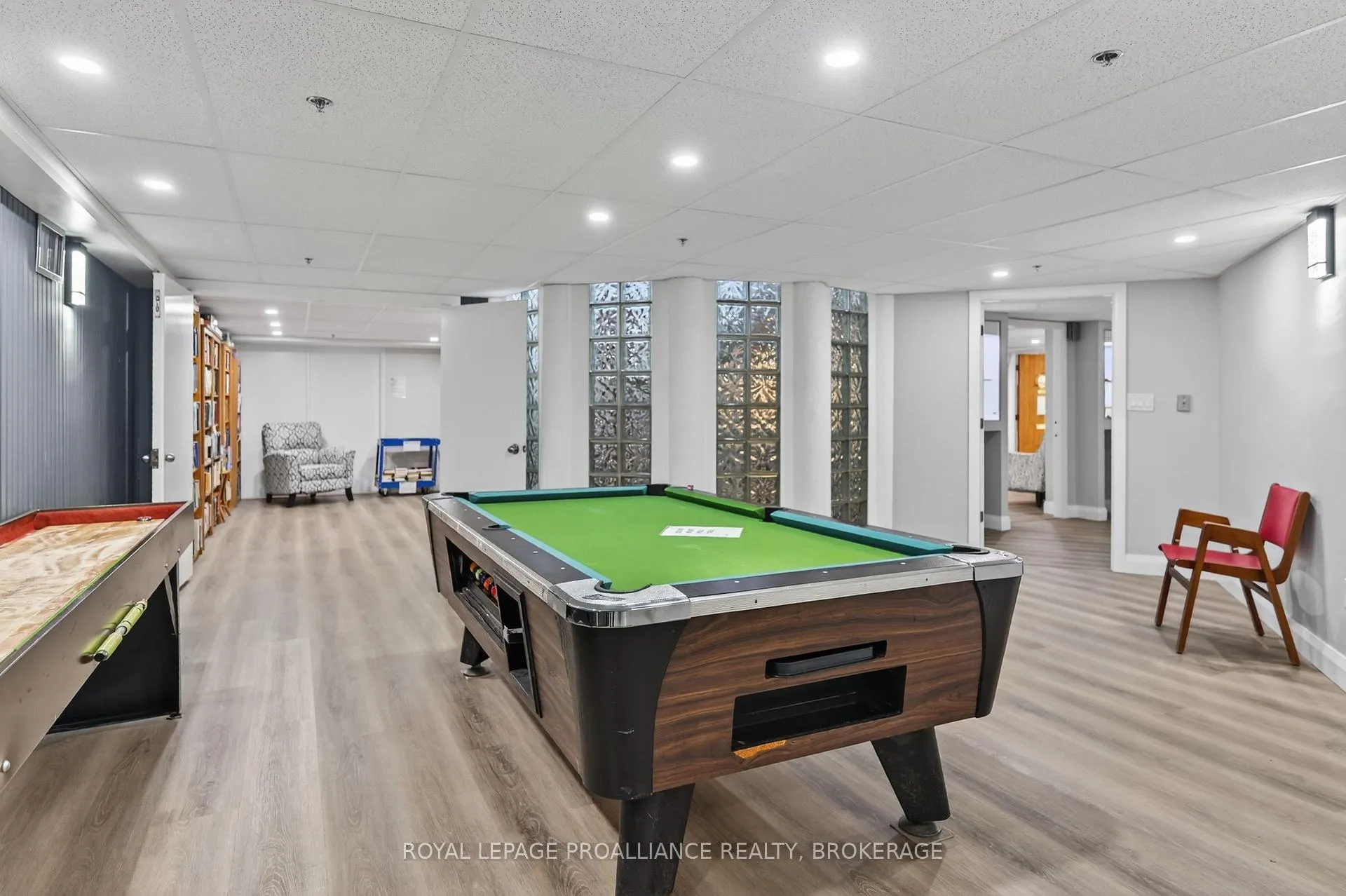 Photo 38 of Unit 43, 1 Place D'armes, Kingston, East of Sir John A. Blvd — HOMEH
