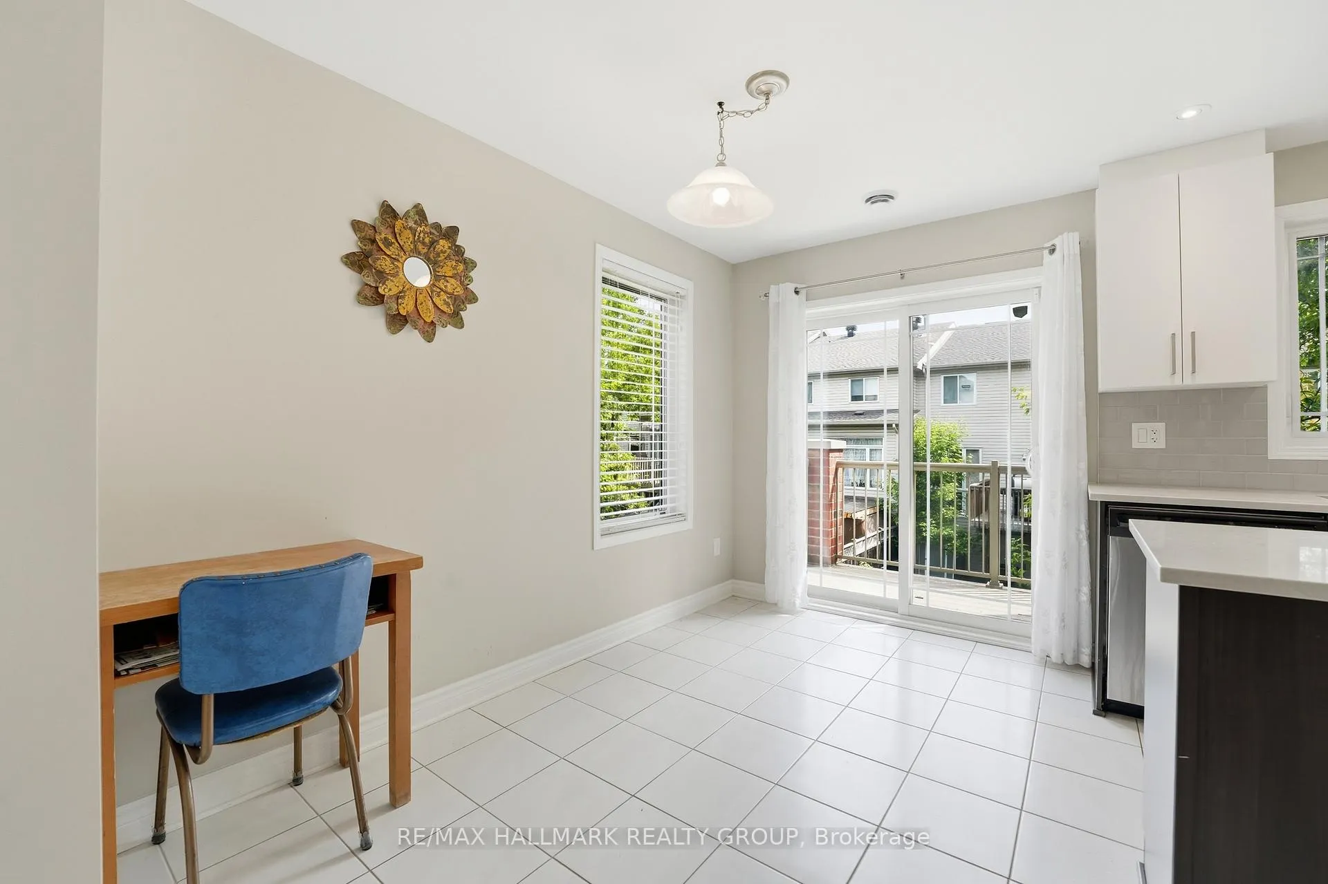 Photo 8 of 670 Danaca Private, Ottawa, Carson Meadows — HOMEH