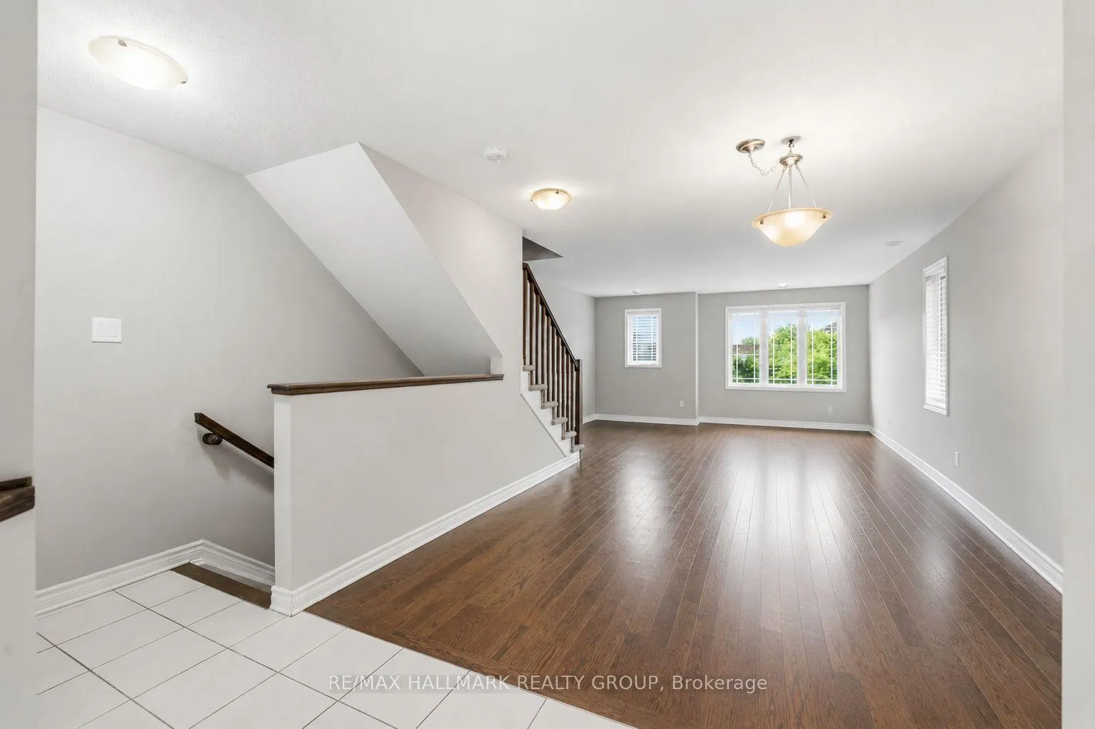 Photo 9 of 670 Danaca Private, Ottawa, Carson Meadows — HOMEH