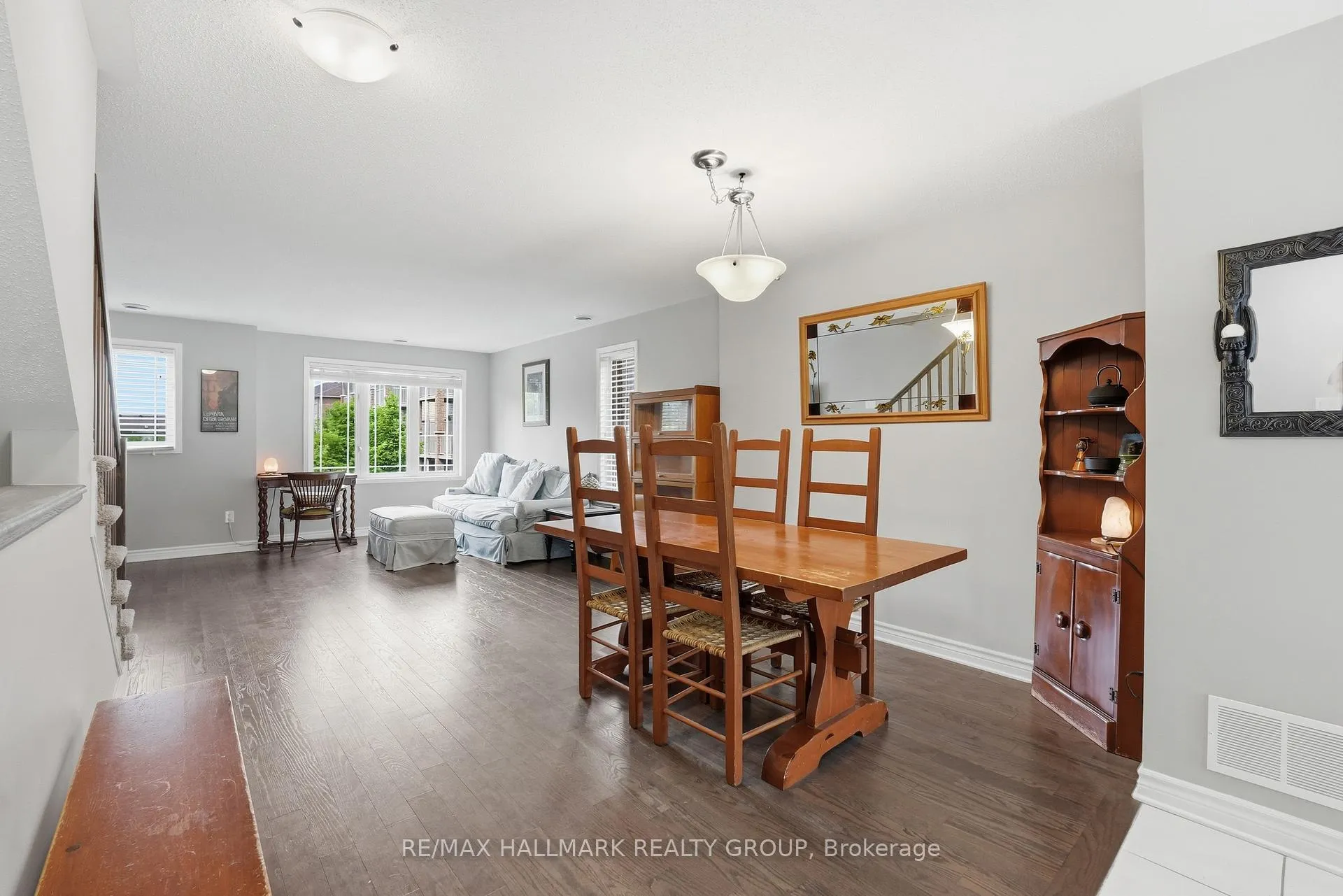Photo 13 of 670 Danaca Private, Ottawa, Carson Meadows — HOMEH
