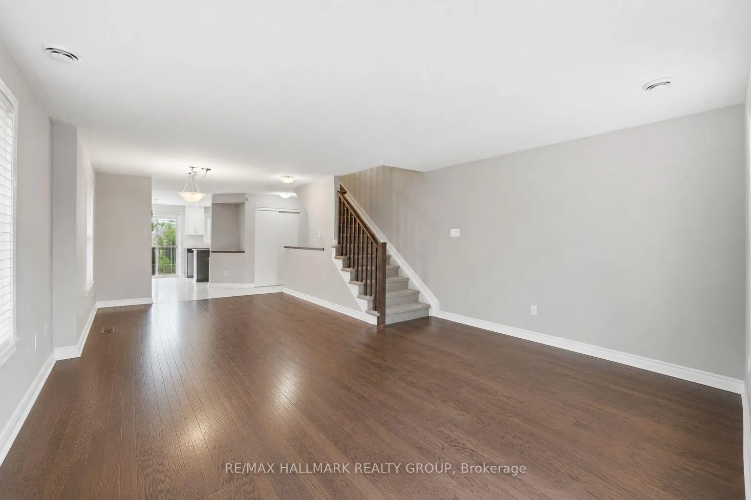 Photo 15 of 670 Danaca Private, Ottawa, Carson Meadows — HOMEH