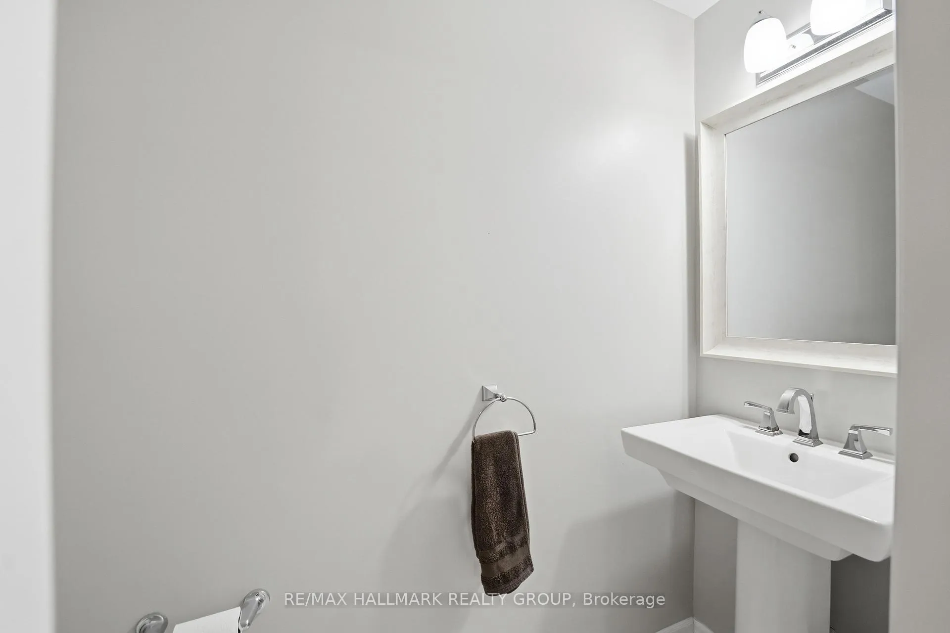 Photo 19 of 670 Danaca Private, Ottawa, Carson Meadows — HOMEH