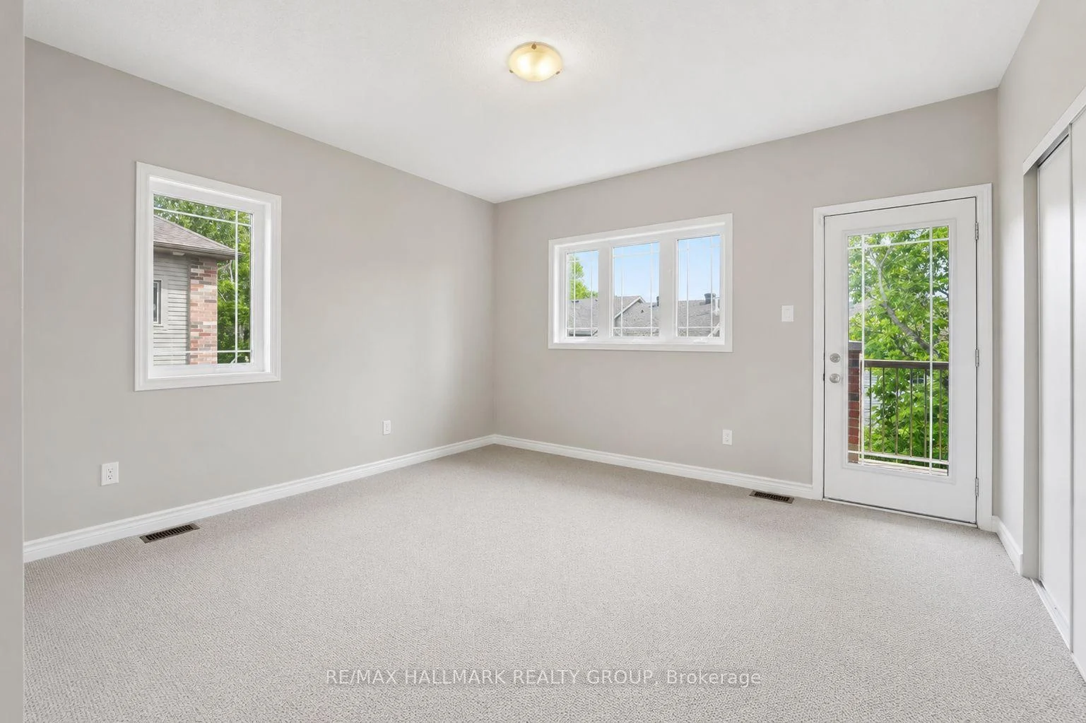 Photo 40 of 670 Danaca Private, Ottawa, Carson Meadows — HOMEH