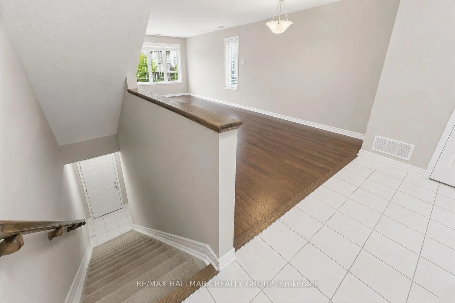 Photo 43 of 670 Danaca Private, Ottawa, Carson Meadows — HOMEH