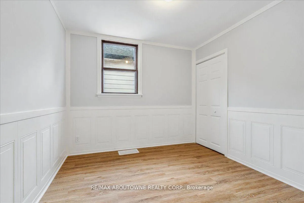 Photo 11 of Unit Upper, 93 East 31st Street, Hamilton, Raleigh — HOMEH