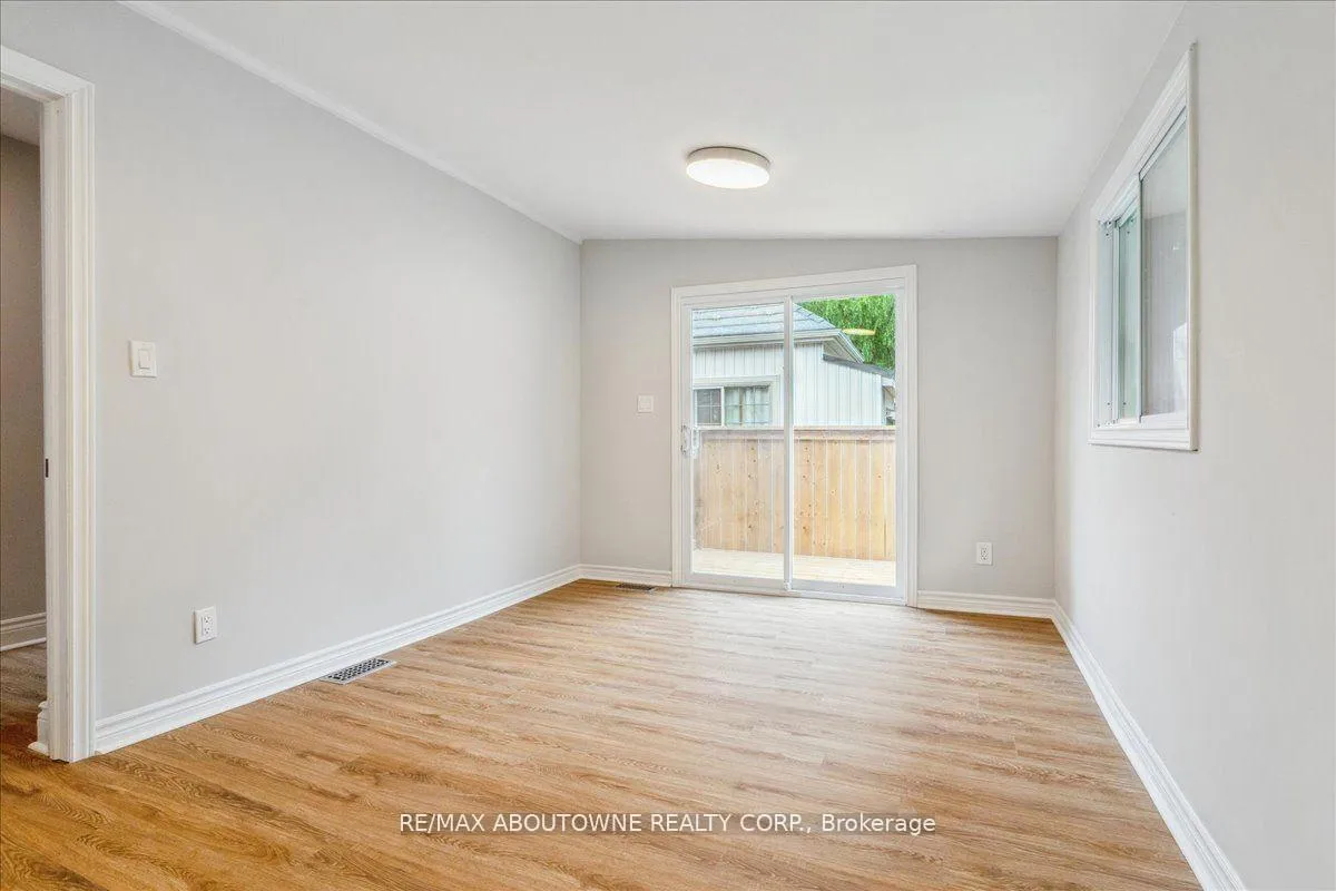Photo 12 of Unit Upper, 93 East 31st Street, Hamilton, Raleigh — HOMEH