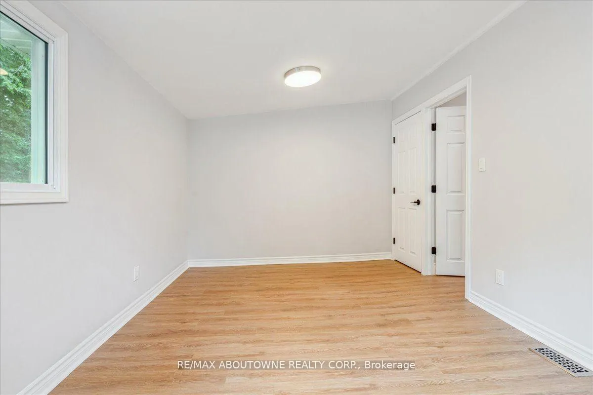 Photo 13 of Unit Upper, 93 East 31st Street, Hamilton, Raleigh — HOMEH