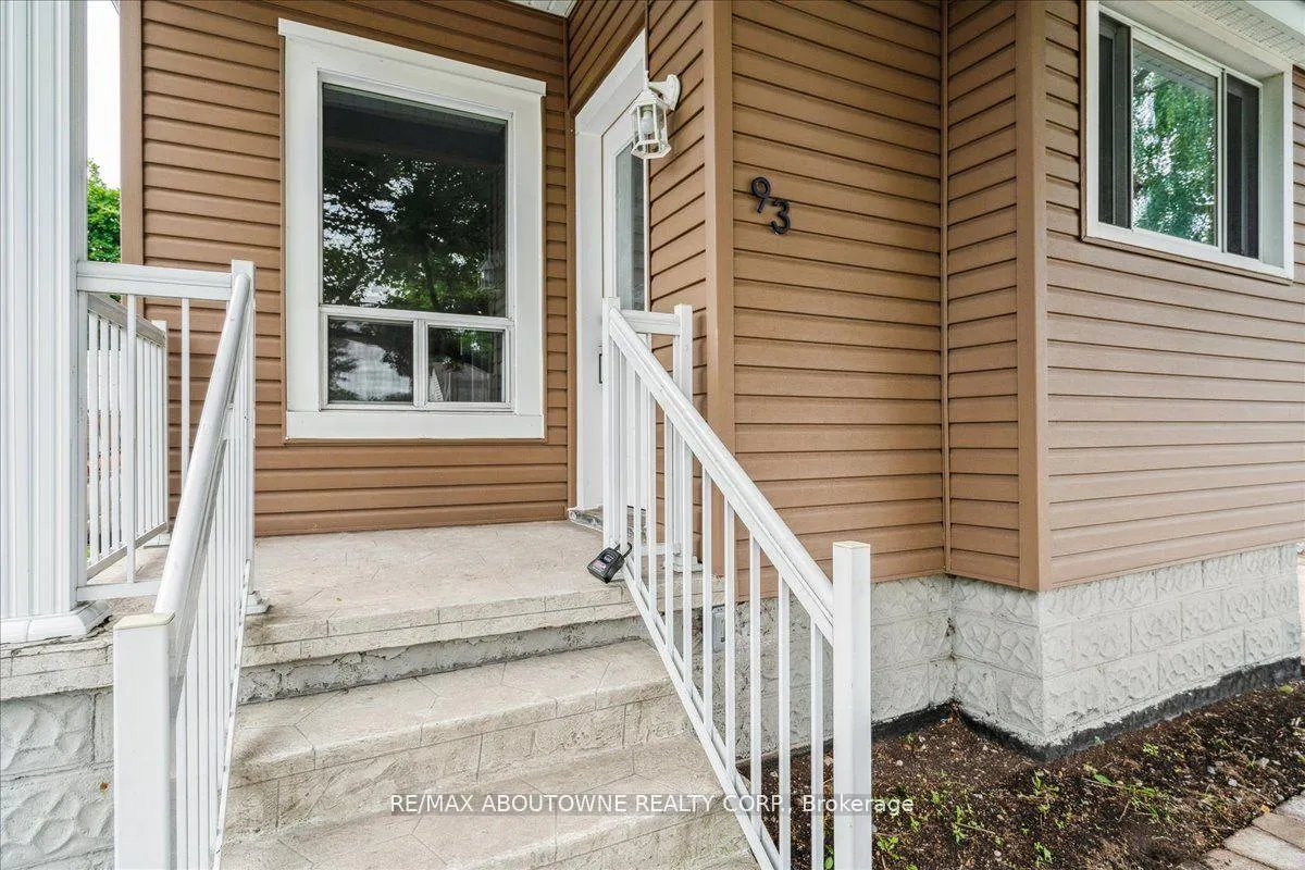 Photo 17 of Unit Upper, 93 East 31st Street, Hamilton, Raleigh — HOMEH