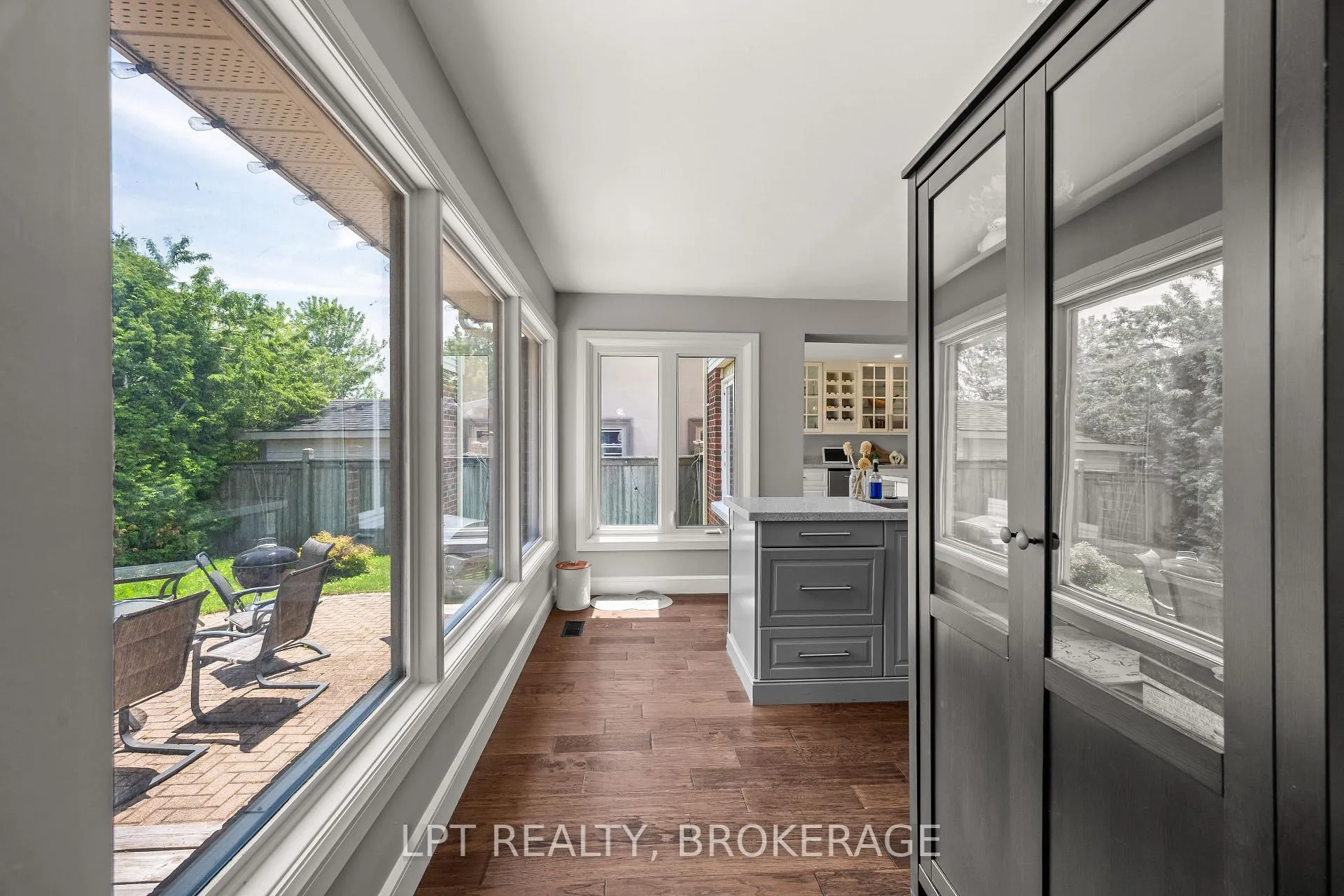 Photo 17 of 19 Collegeview Crescent, Kingston, Central City West — HOMEH