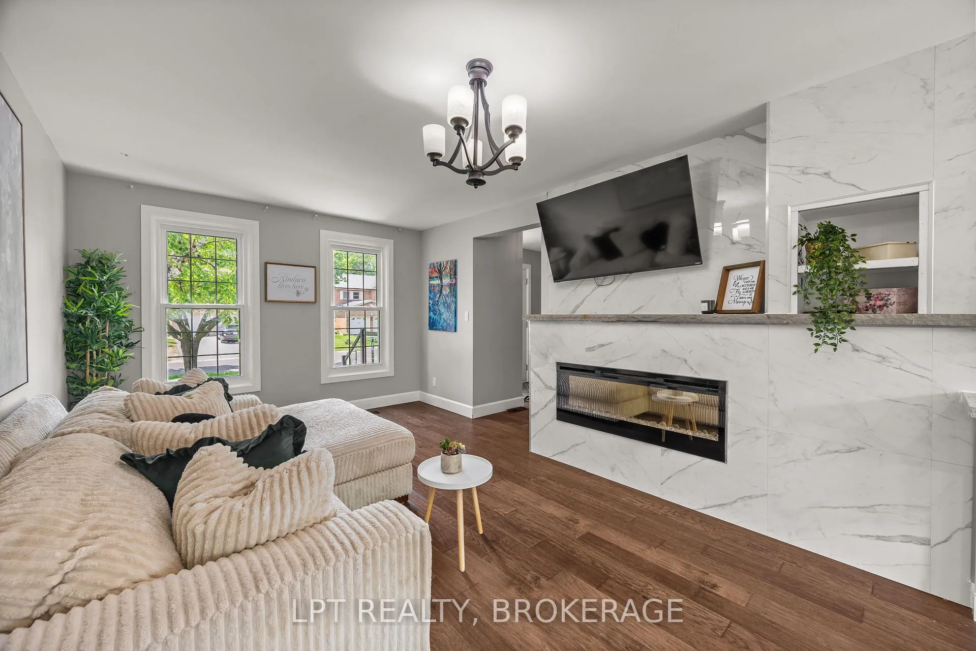 Photo 22 of 19 Collegeview Crescent, Kingston, Central City West — HOMEH