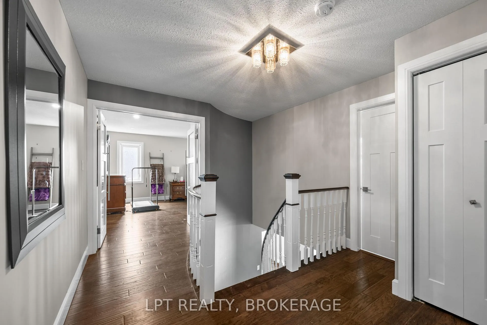 Photo 25 of 19 Collegeview Crescent, Kingston, Central City West — HOMEH