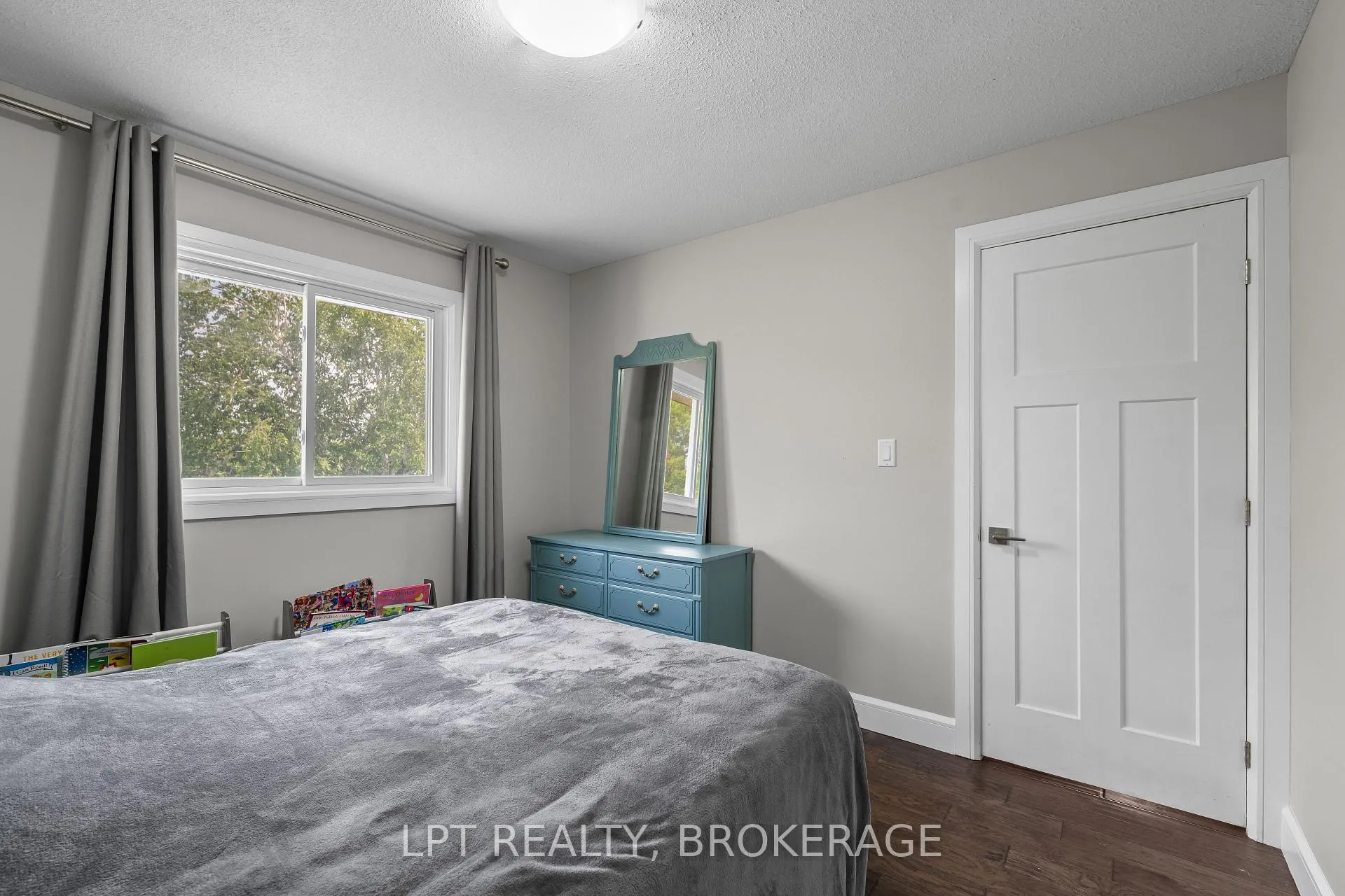 Photo 33 of 19 Collegeview Crescent, Kingston, Central City West — HOMEH