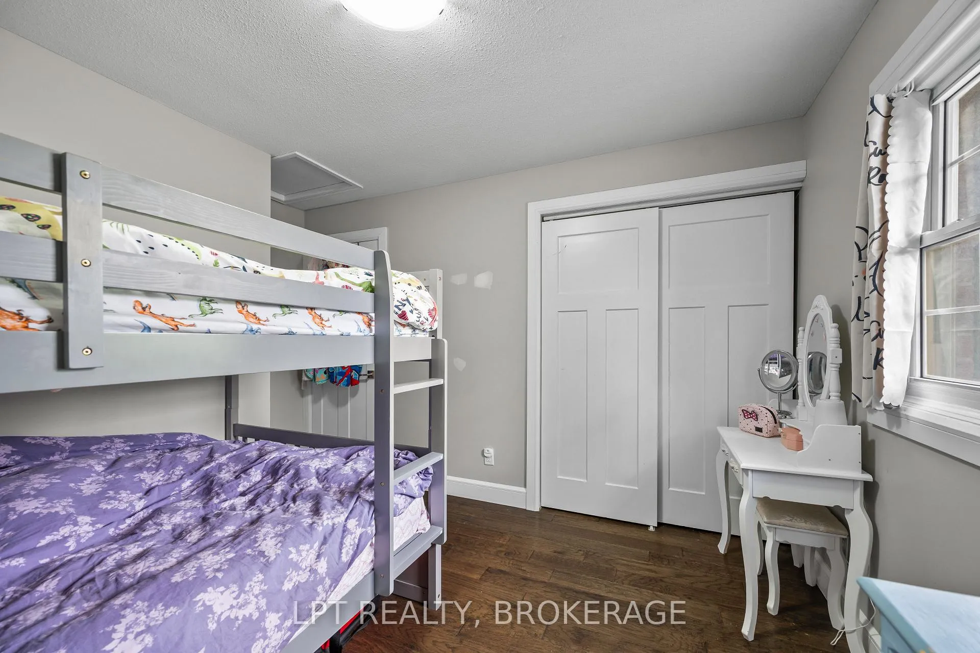 Photo 34 of 19 Collegeview Crescent, Kingston, Central City West — HOMEH