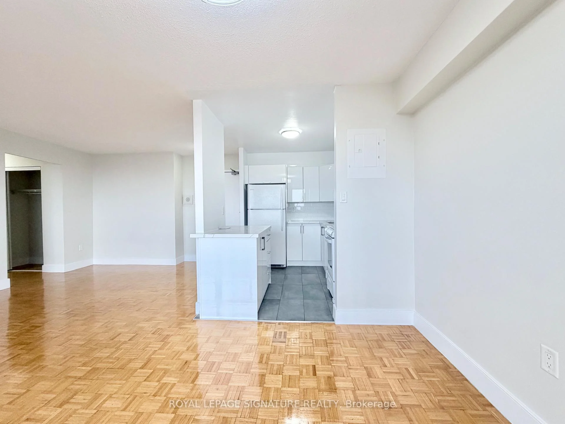 Photo 16 of Unit 2311, 666 Spadina Avenue, Toronto, University — HOMEH
