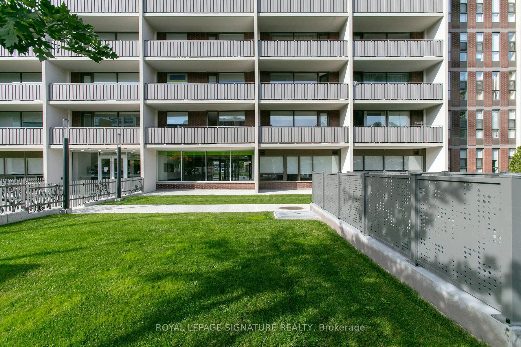 Photo 38 of Unit 2311, 666 Spadina Avenue, Toronto, University — HOMEH