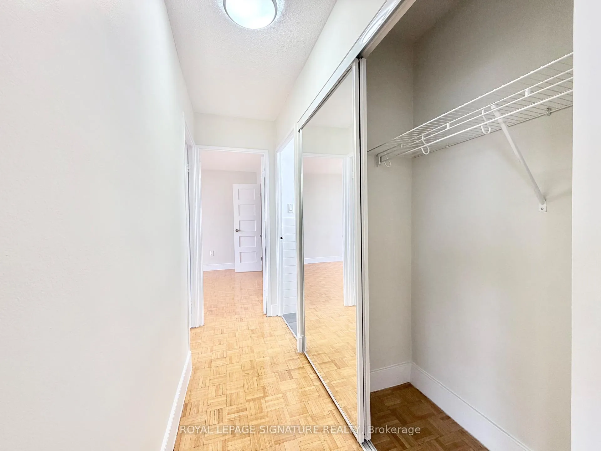 Photo 11 of Unit 2003, 666 Spadina Avenue, Toronto, University — HOMEH