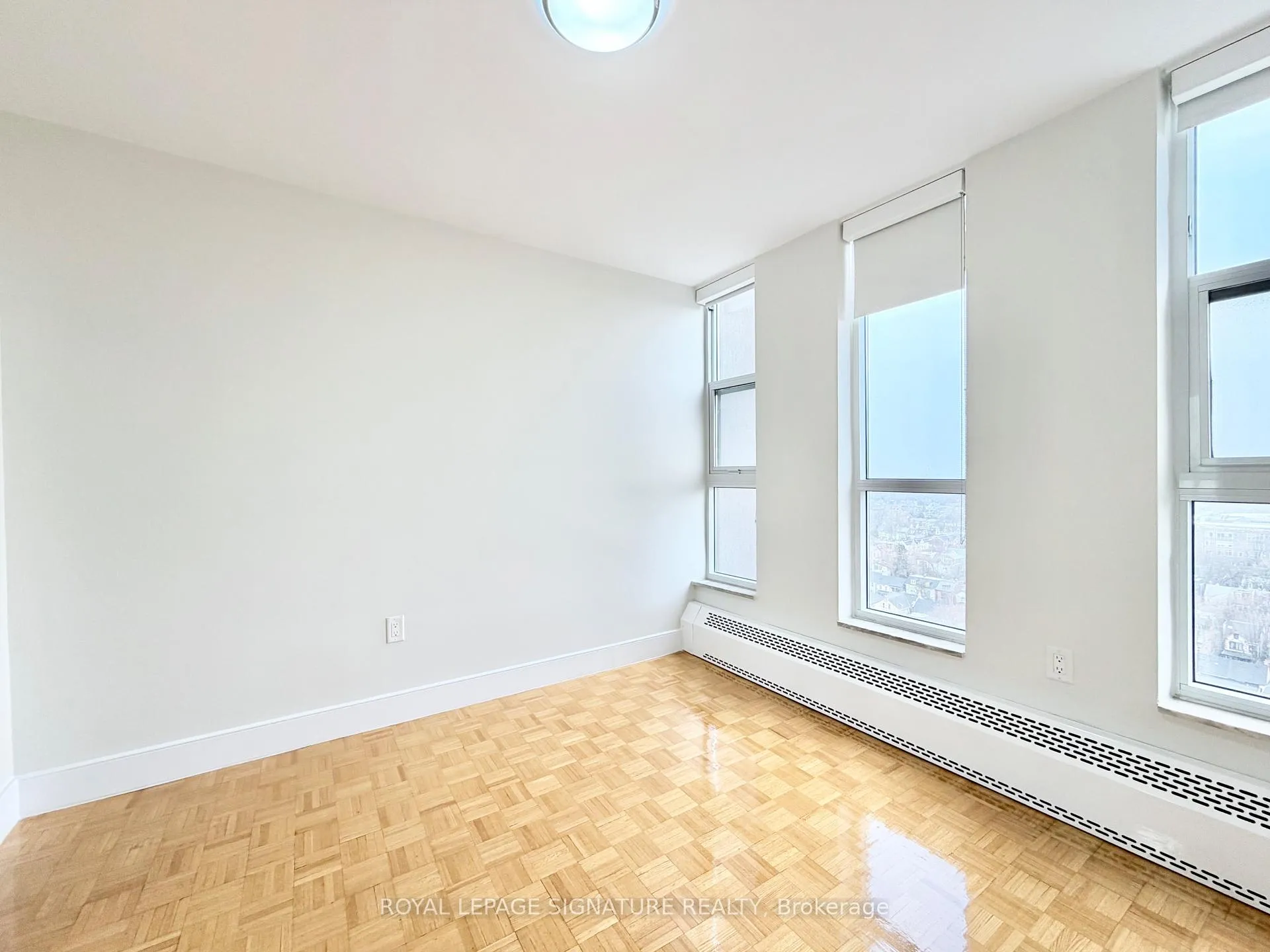 Photo 14 of Unit 2003, 666 Spadina Avenue, Toronto, University — HOMEH