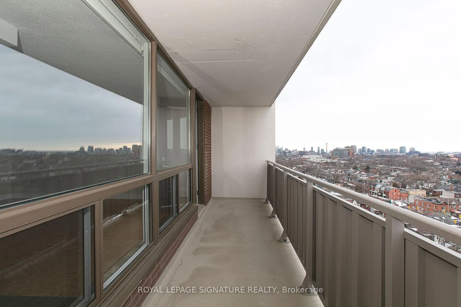 Photo 6 of Unit 512, 666 Spadina Avenue, Toronto, University — HOMEH
