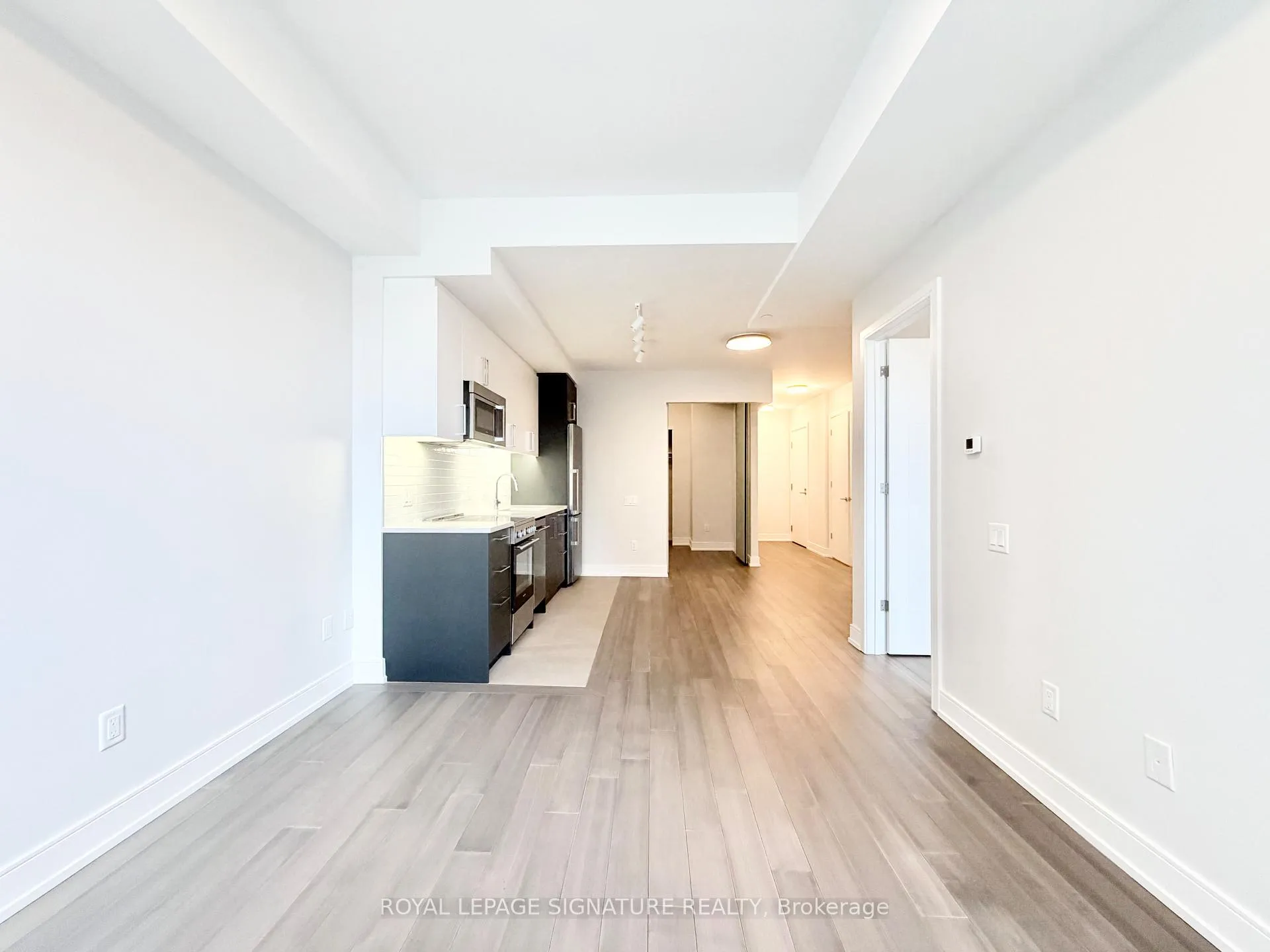Photo 7 of Unit 504, 664 Spadina Avenue, Toronto, University — HOMEH