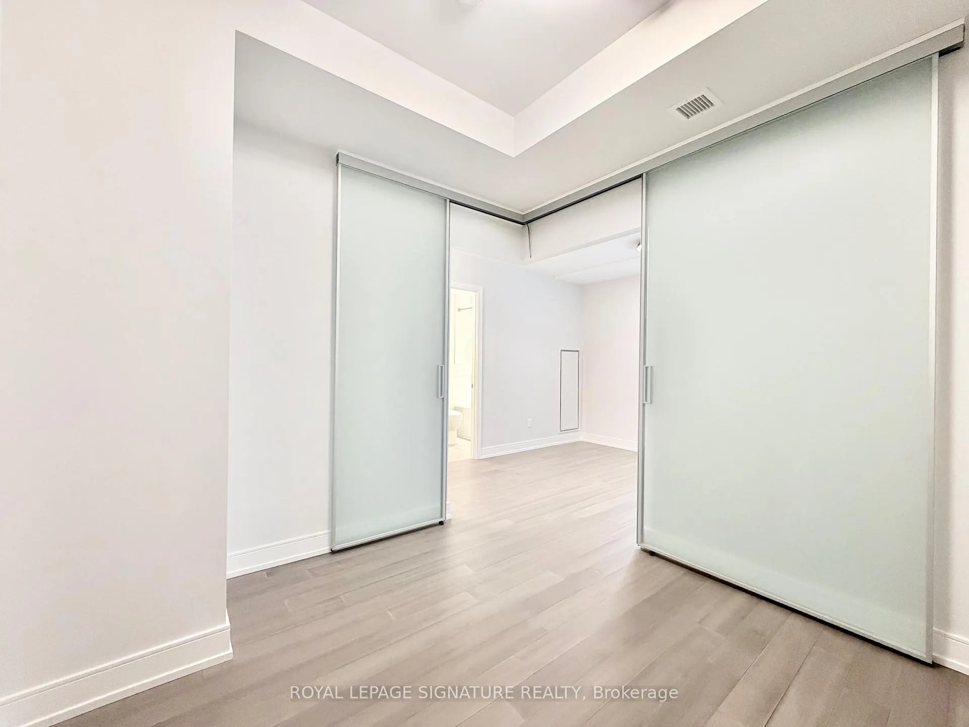 Photo 12 of Unit 504, 664 Spadina Avenue, Toronto, University — HOMEH