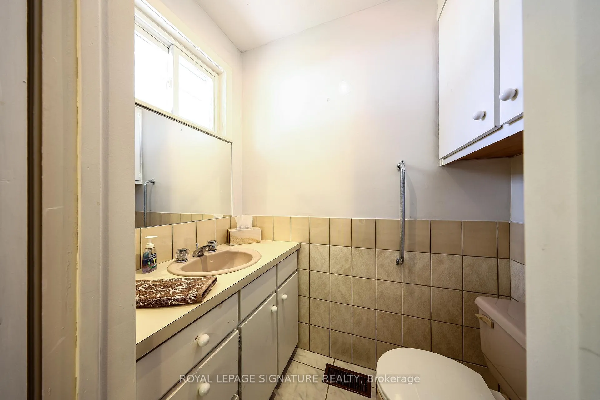 Photo 28 of 60 Sciberras Road, Markham, Unionville — HOMEH