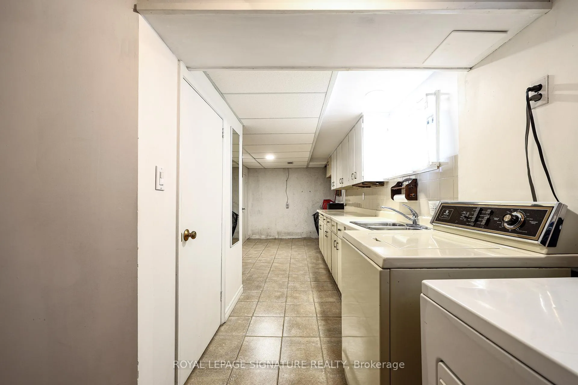 Photo 34 of 60 Sciberras Road, Markham, Unionville — HOMEH