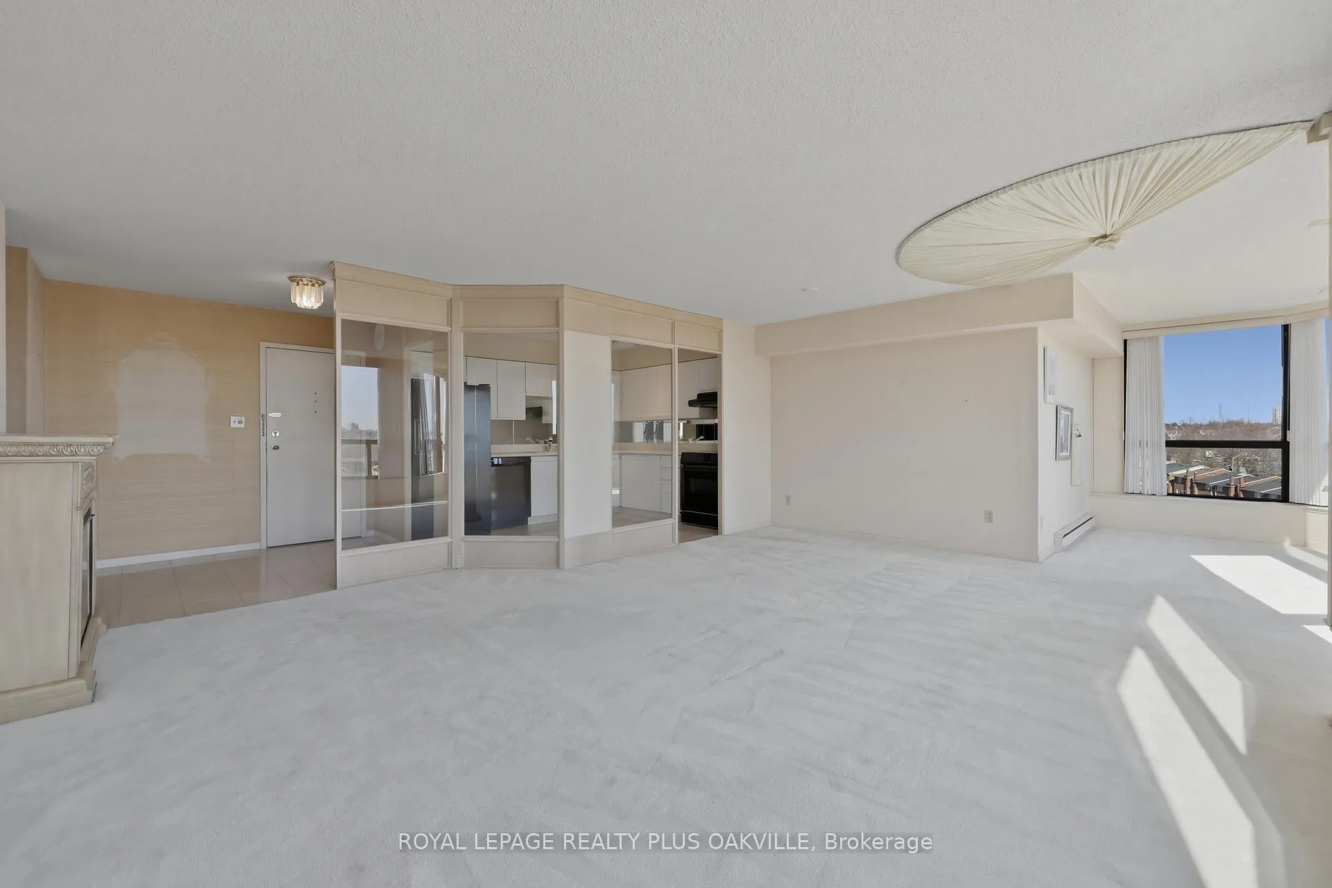 Photo 8 of Unit 808, 200 Robert Speck Parkway, Mississauga, Rathwood — HOMEH