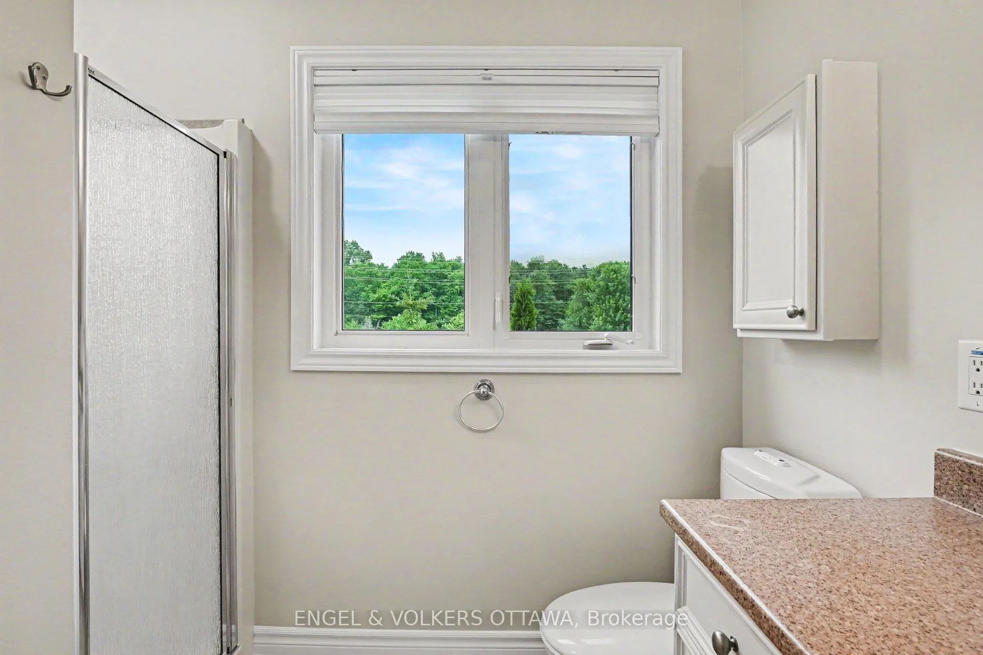 Photo 11 of 340 Forestbrook Street, Ottawa, Kanata - Morgan's Grant/South March — HOMEH