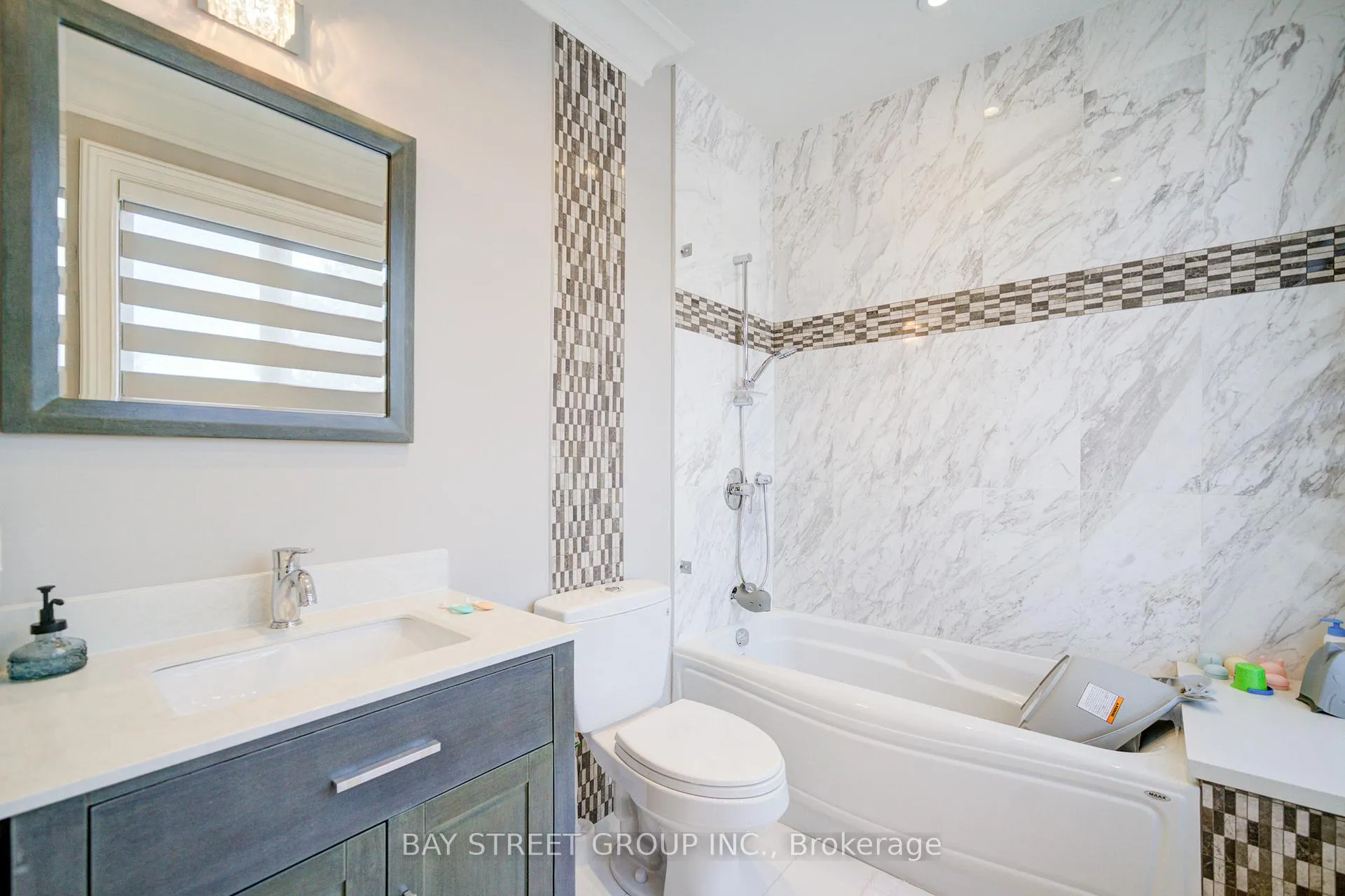 Photo 49 of 165 Krieghoff Avenue, Markham, Unionville — HOMEH