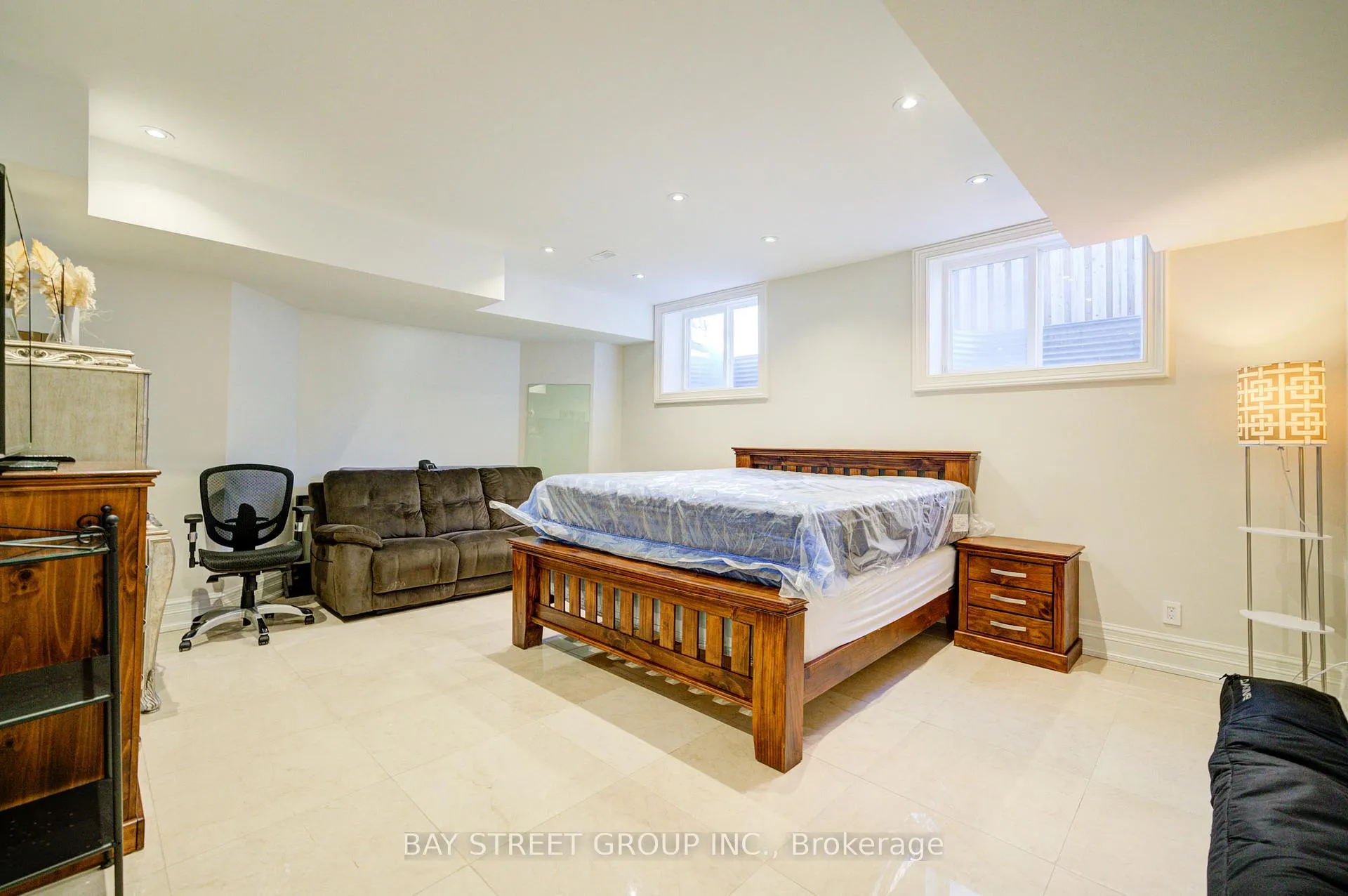 Photo 59 of 165 Krieghoff Avenue, Markham, Unionville — HOMEH