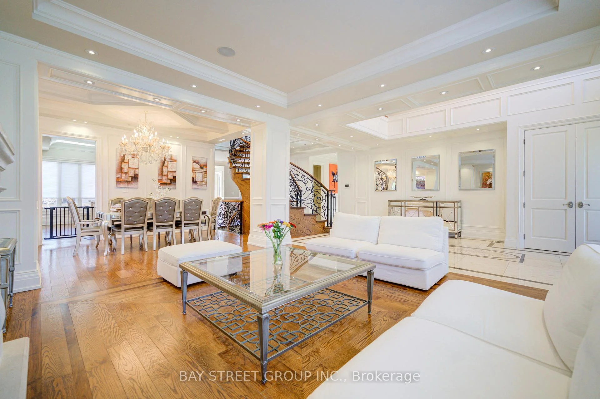 Photo 4 of 165 Krieghoff Avenue, Markham, Unionville — HOMEH