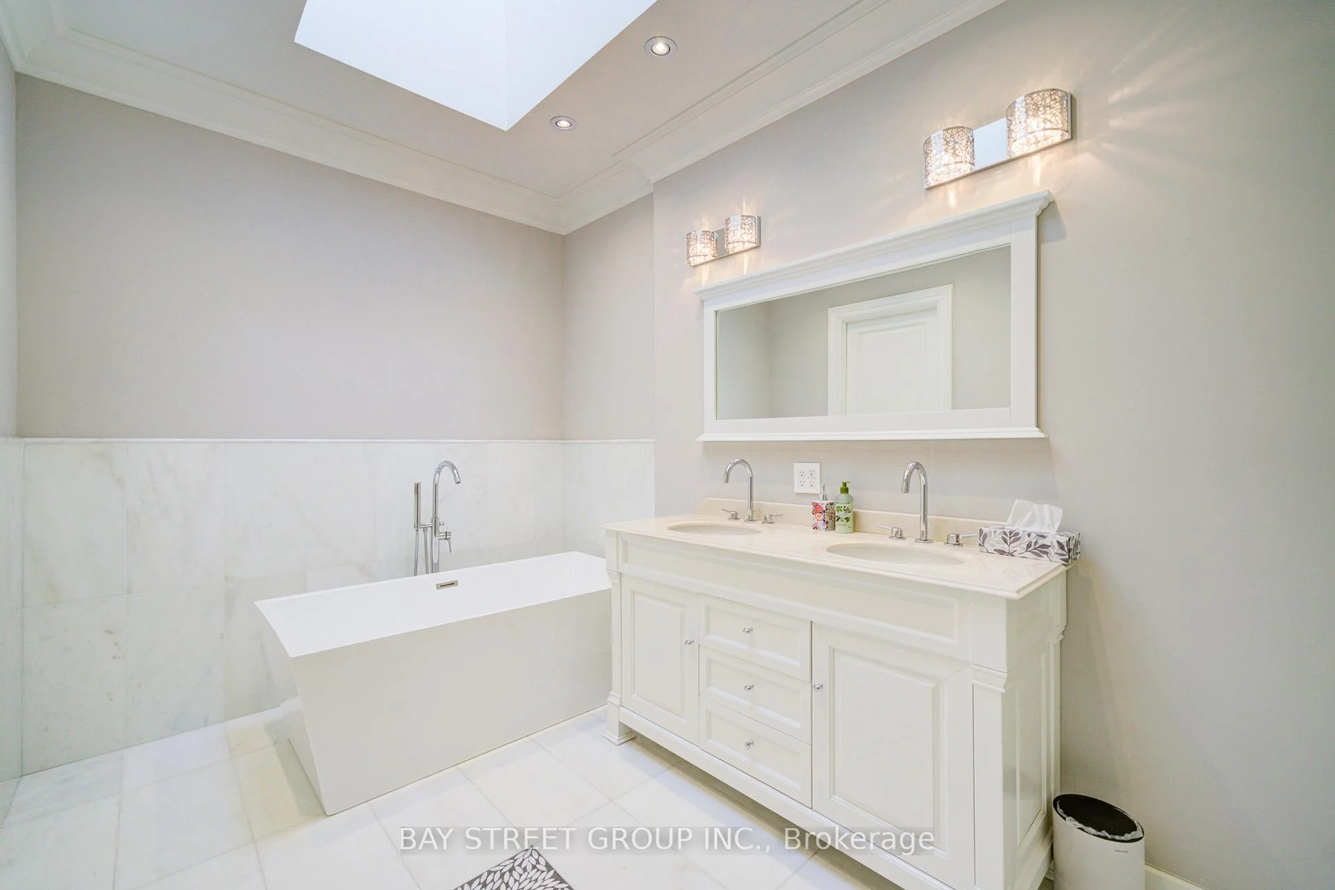 Photo 14 of 165 Krieghoff Avenue, Markham, Unionville — HOMEH