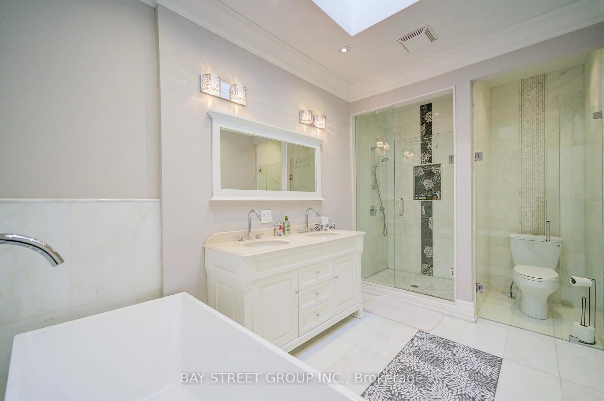 Photo 15 of 165 Krieghoff Avenue, Markham, Unionville — HOMEH