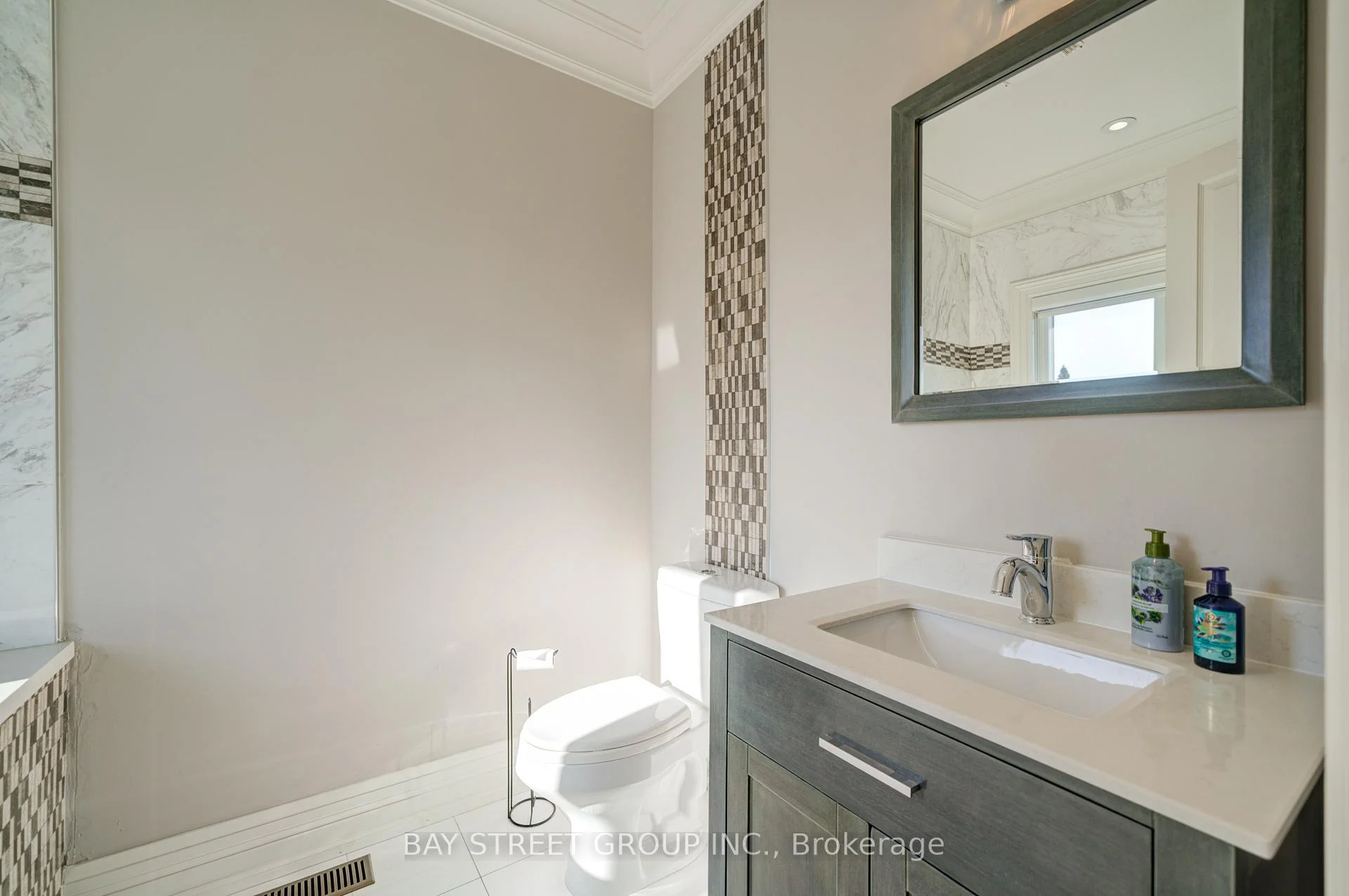 Photo 20 of 165 Krieghoff Avenue, Markham, Unionville — HOMEH