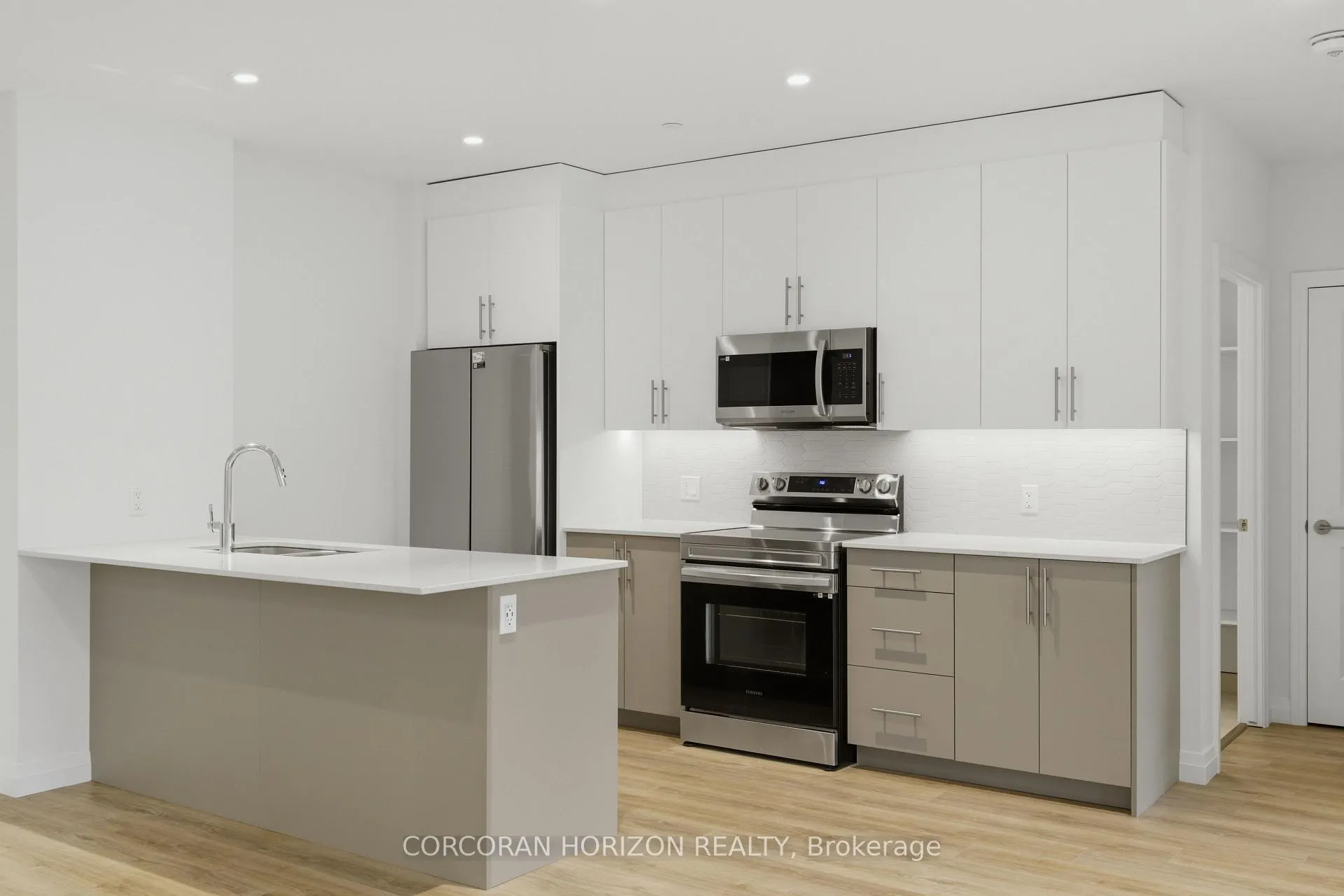 Photo 7 of Unit 525, 525 New Dundee Road, Kitchener, Doon South — HOMEH