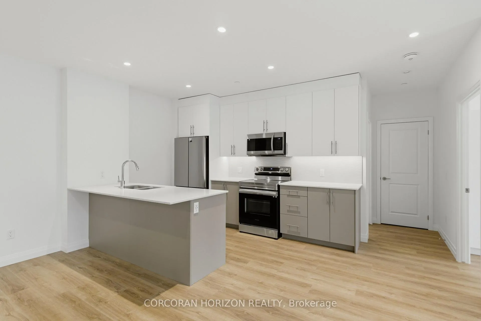 Photo 8 of Unit 525, 525 New Dundee Road, Kitchener, Doon South — HOMEH