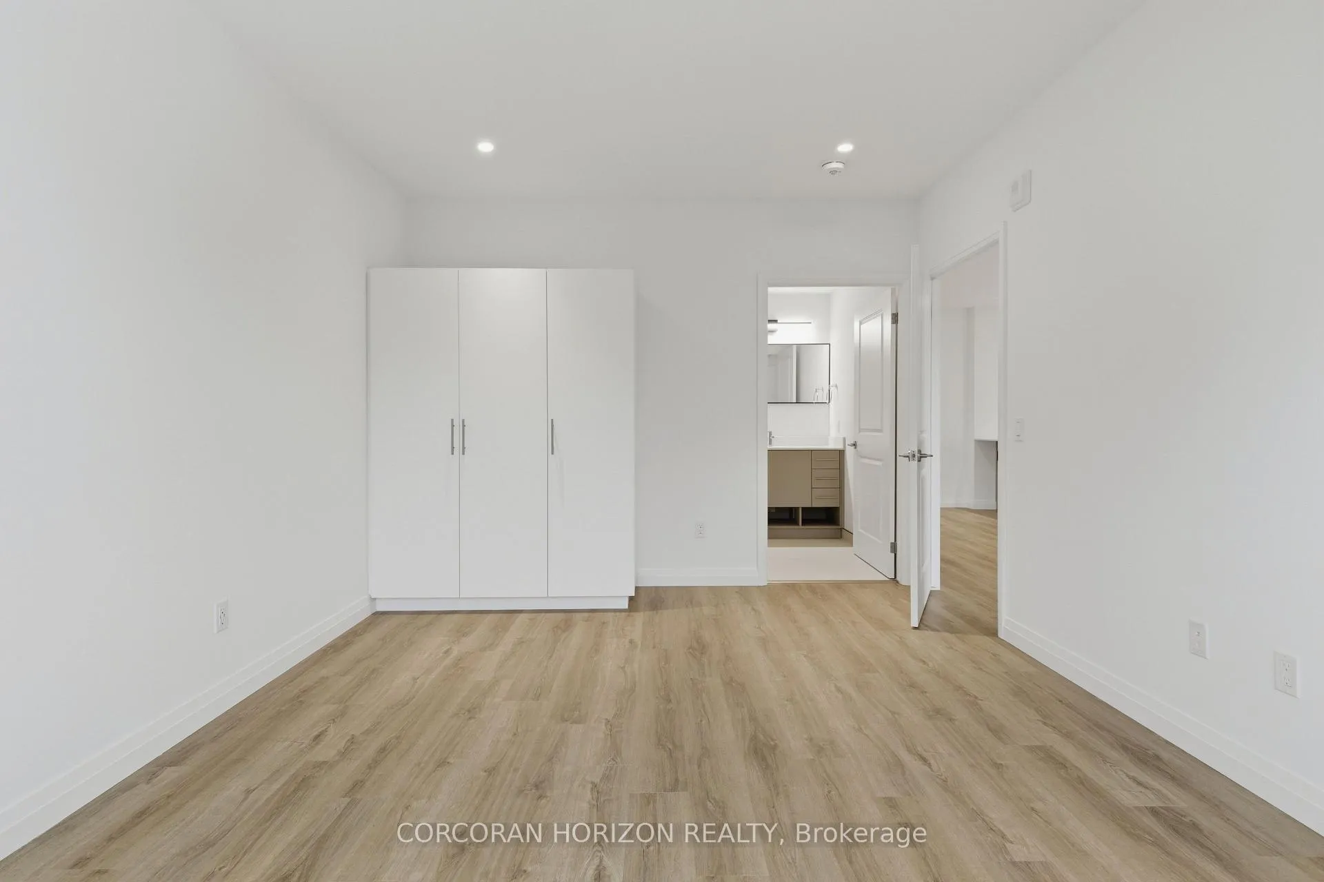 Photo 14 of Unit 525, 525 New Dundee Road, Kitchener, Doon South — HOMEH