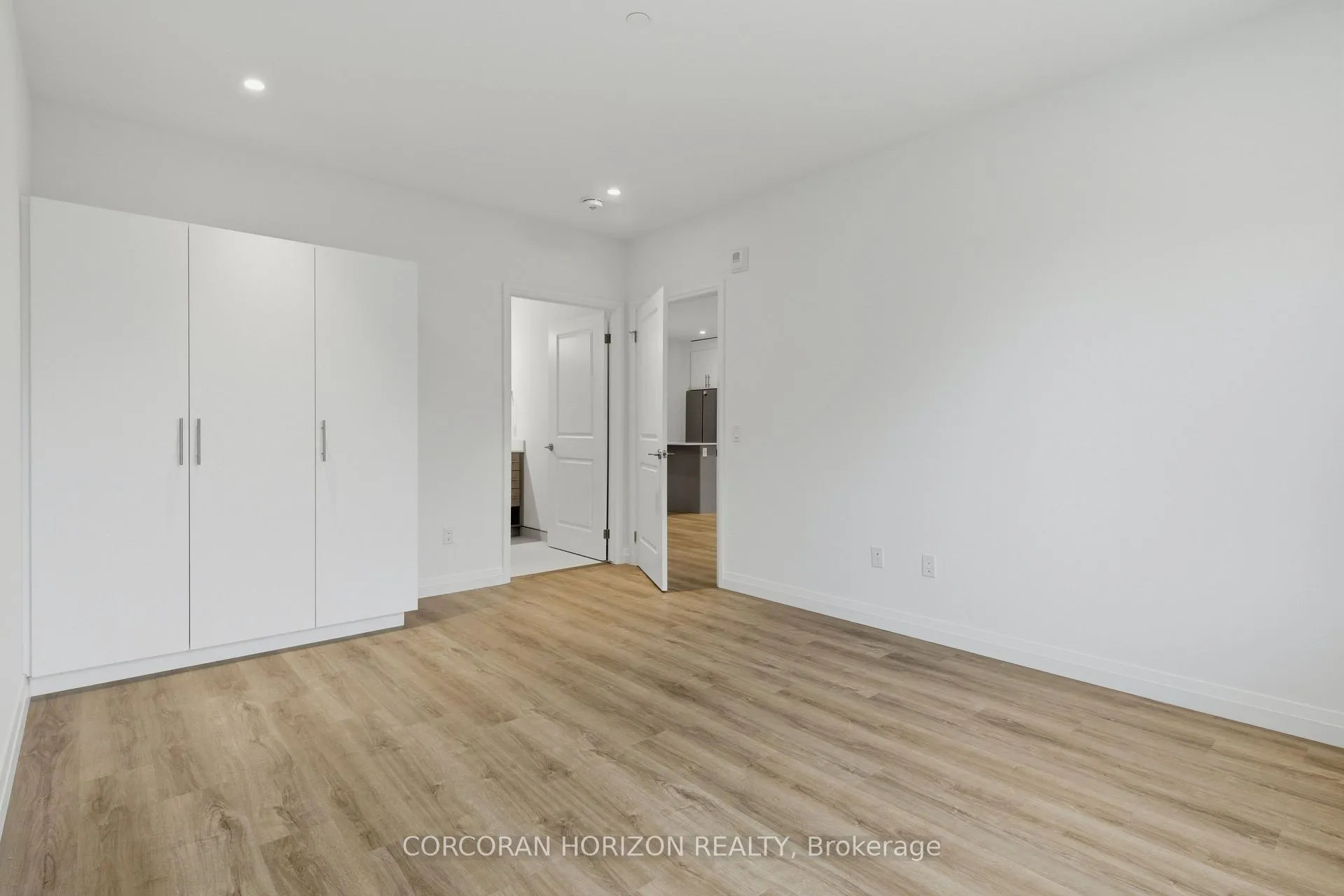 Photo 15 of Unit 525, 525 New Dundee Road, Kitchener, Doon South — HOMEH