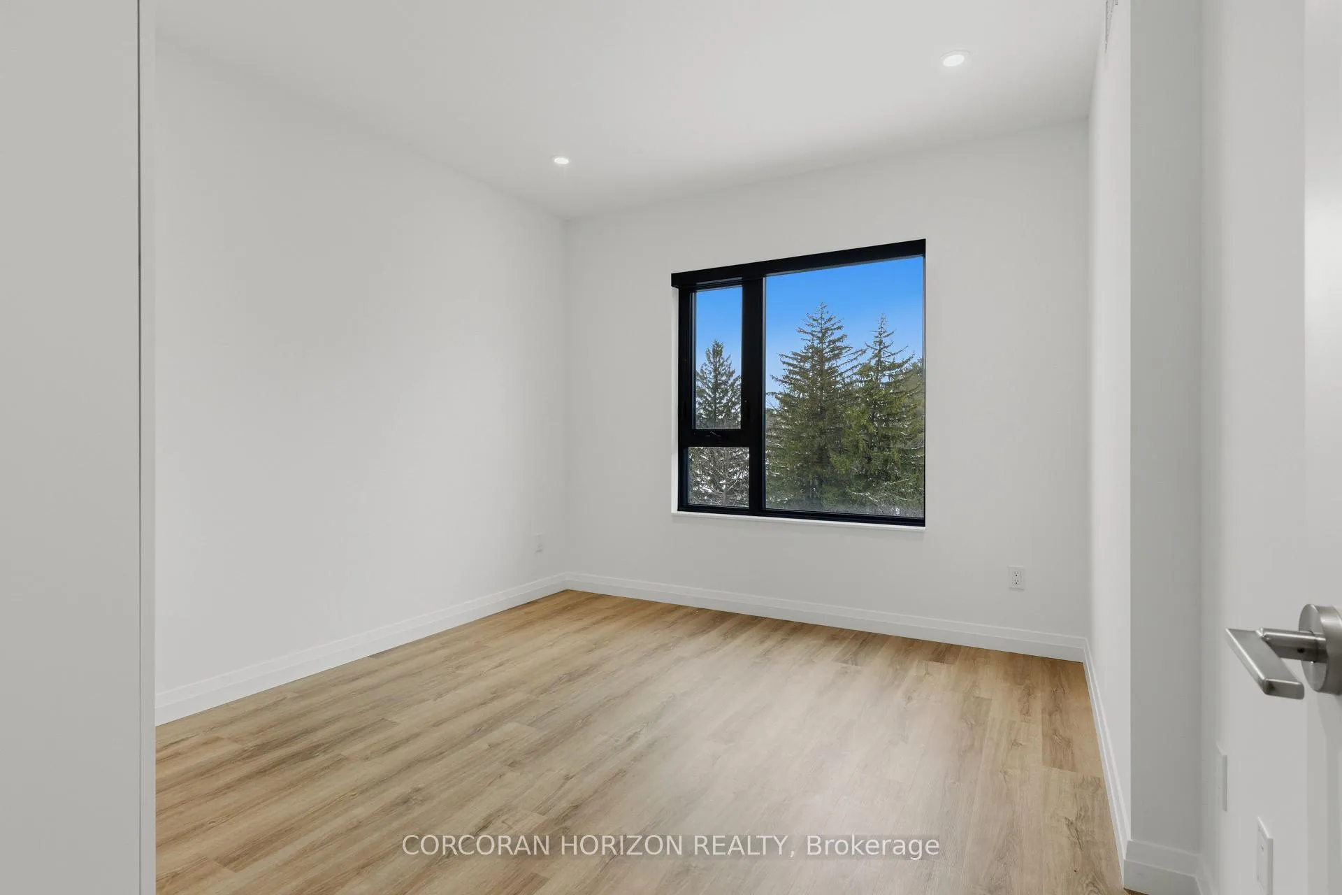 Photo 19 of Unit 525, 525 New Dundee Road, Kitchener, Doon South — HOMEH