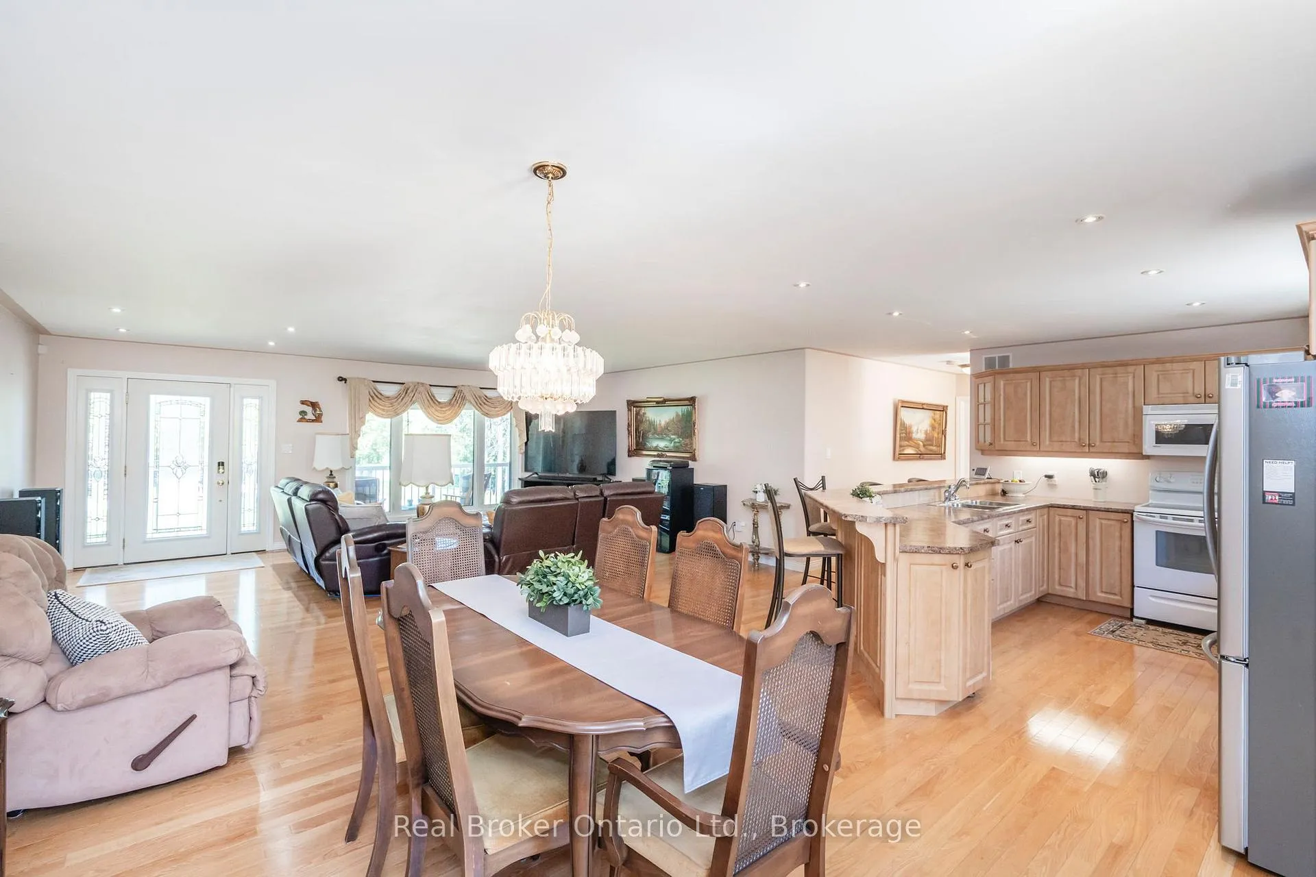 Photo 6 of 115 Mitchell's Beach Road, Tay, Victoria Harbour — HOMEH