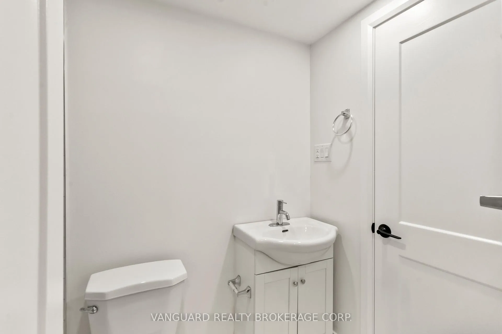 Photo 32 of 69 Joyce Parkway, North York, Yorkdale-Glen Park — HOMEH