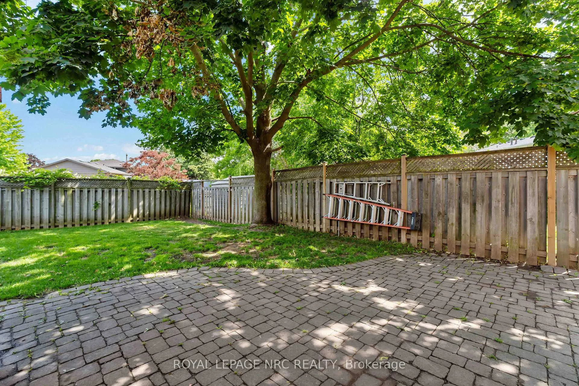 Photo 37 of 6583 Harmony Avenue, Niagara Falls, West Wood — HOMEH