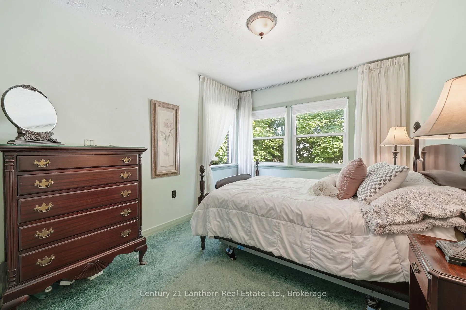 Photo 26 of 2 Century Drive, Prince Edward County, Picton Ward — HOMEH