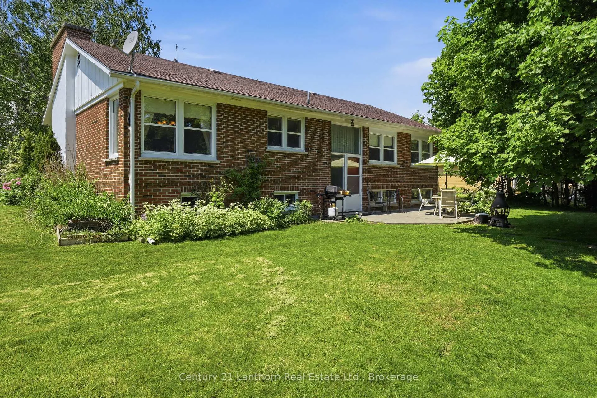 Photo 35 of 2 Century Drive, Prince Edward County, Picton Ward — HOMEH