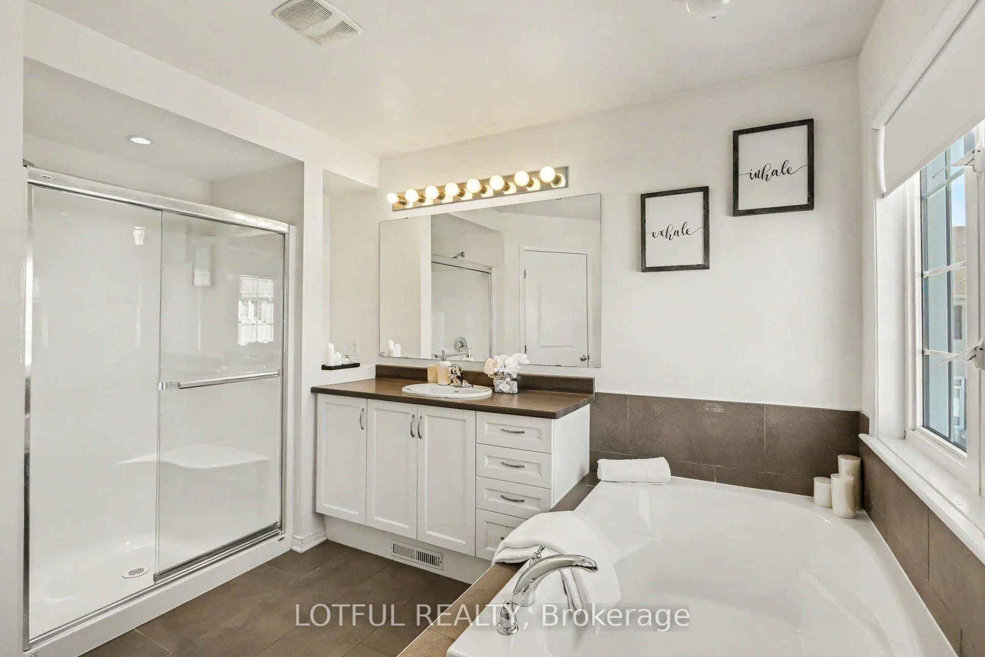 Photo 22 of 836 Kennacraig Private, Ottawa, Barrhaven - Stonebridge — HOMEH