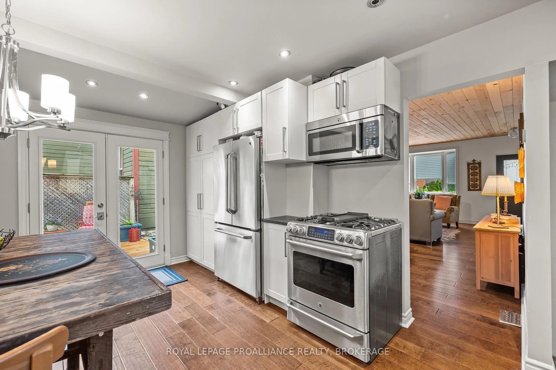 Photo 15 of 115 James Street, Kingston, East of Sir John A. Blvd — HOMEH