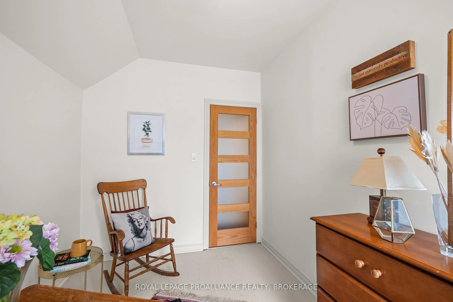 Photo 28 of 115 James Street, Kingston, East of Sir John A. Blvd — HOMEH