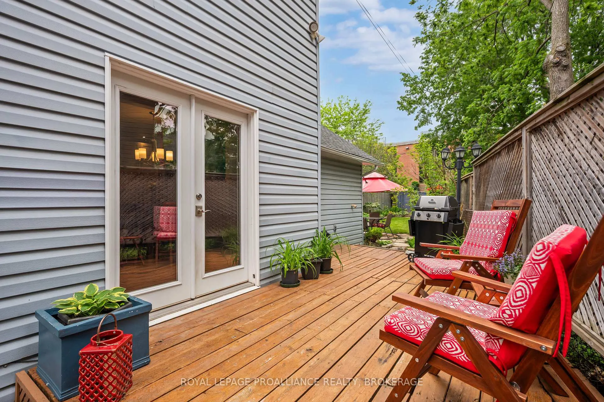 Photo 32 of 115 James Street, Kingston, East of Sir John A. Blvd — HOMEH