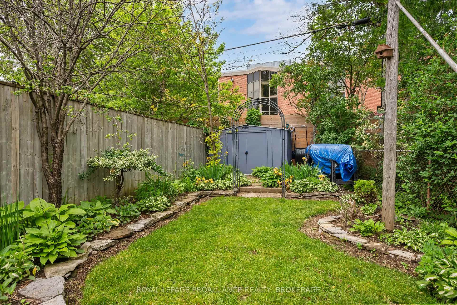 Photo 34 of 115 James Street, Kingston, East of Sir John A. Blvd — HOMEH