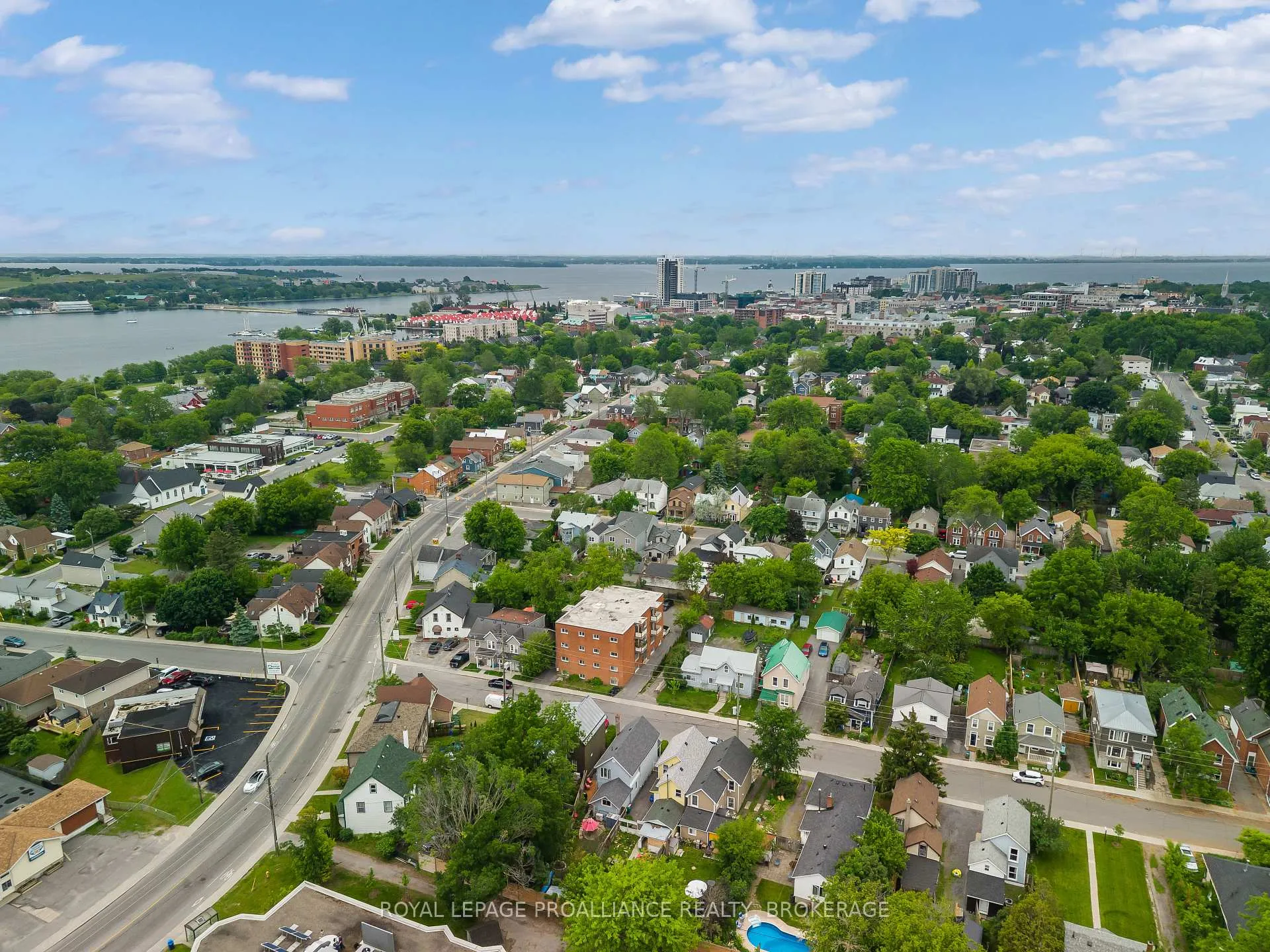 Photo 40 of 115 James Street, Kingston, East of Sir John A. Blvd — HOMEH
